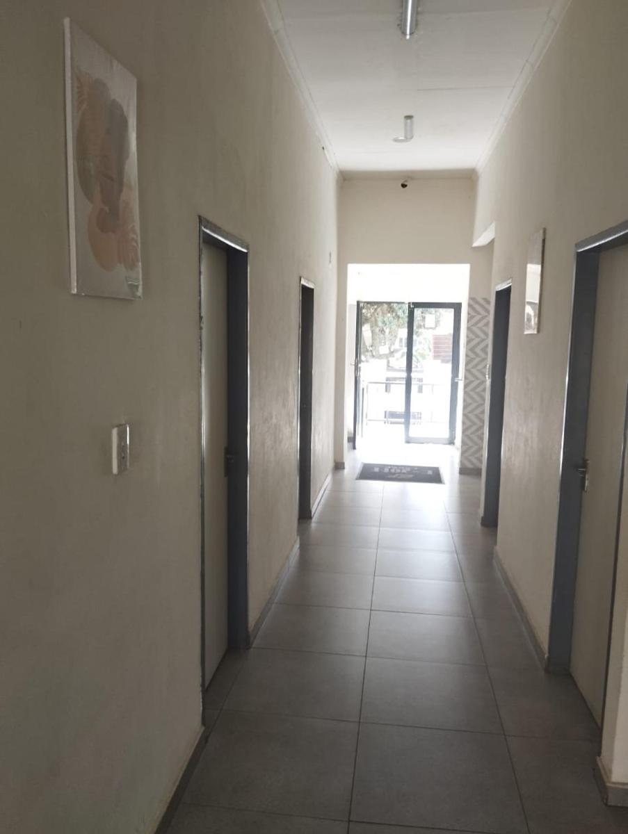 E-JOFF Lodge - Housity