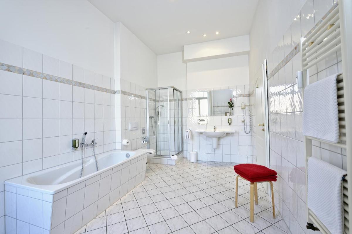 Hotel Graf von Mansfeld - Housity