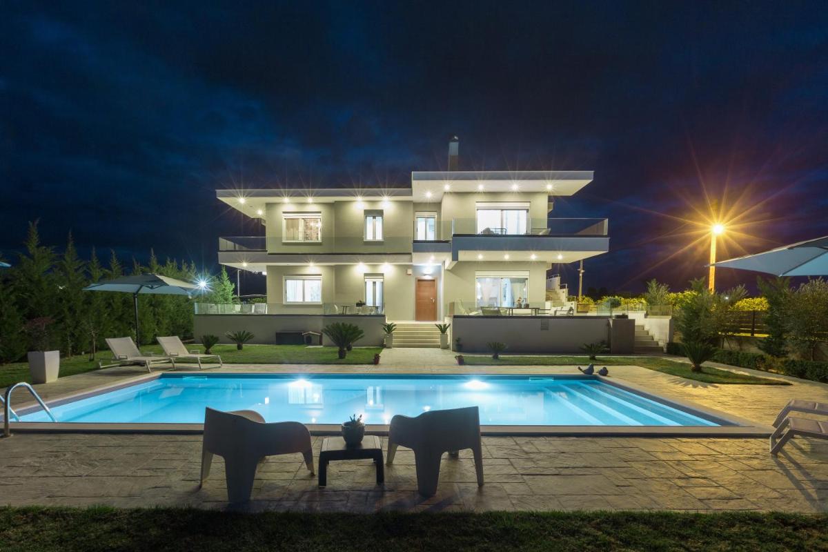 SERENITY HOUSE - Housity