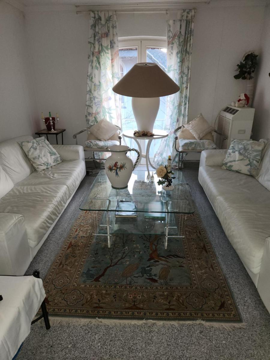 Penthouse posh 1 - Housity