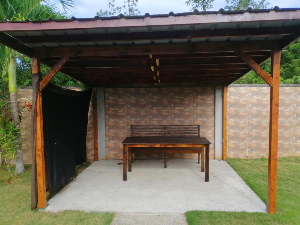 panglao moravian apartments - Housity
