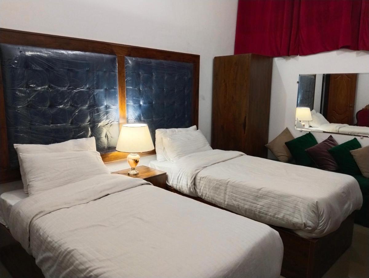Suitetrails - Family Guest House Lahore Near Airport