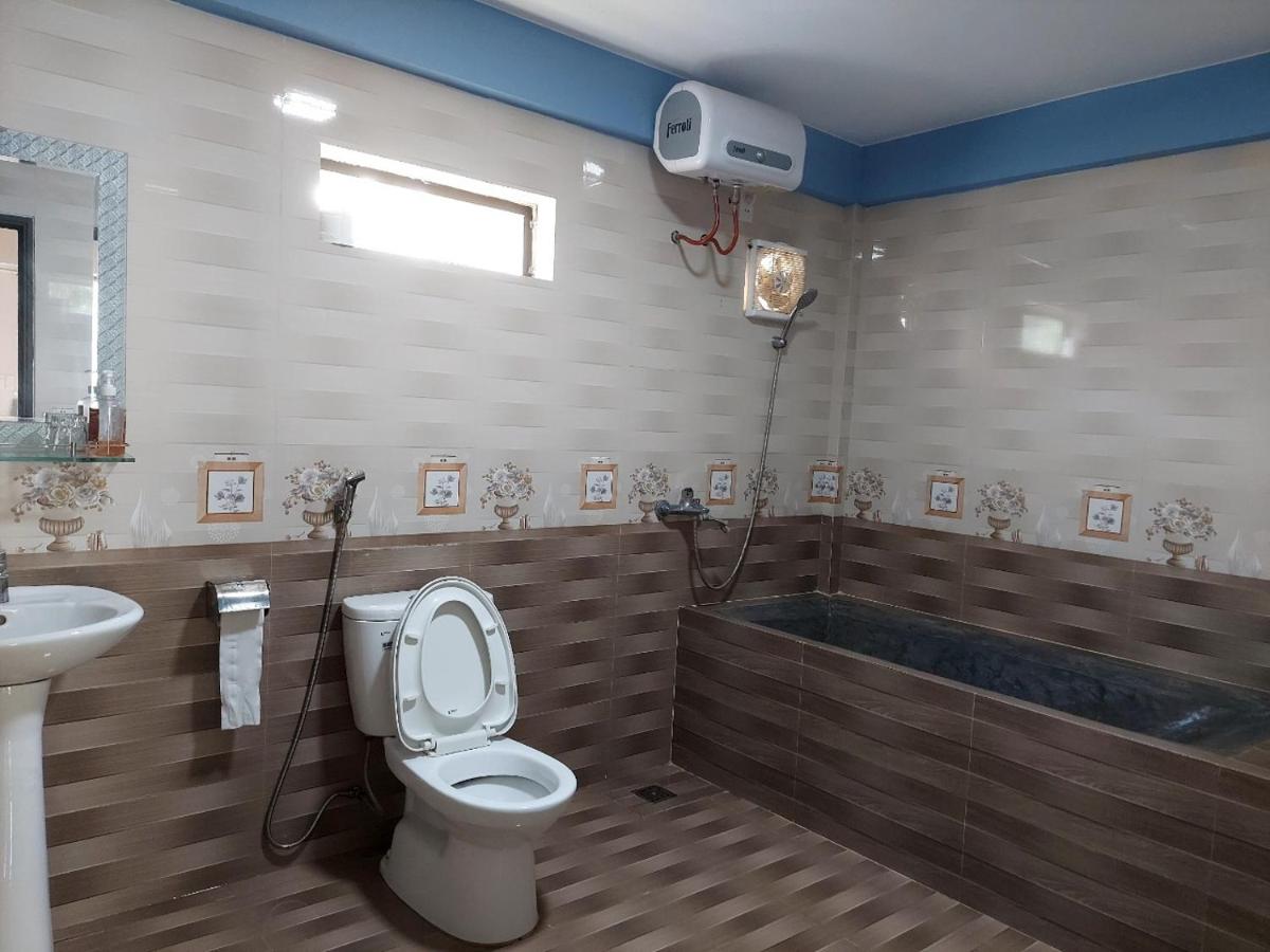 Restful River Bungalow - Housity