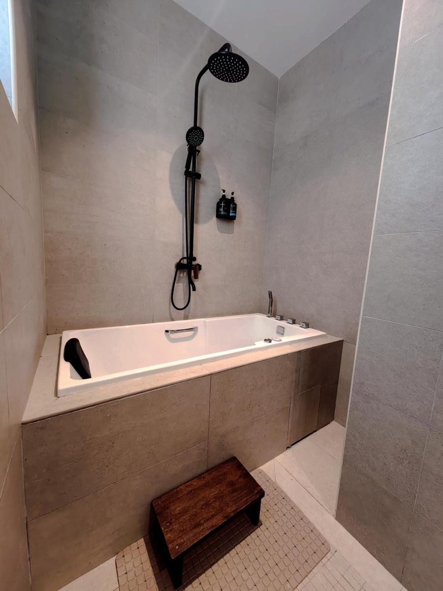 The Palm Suite@Chusan - Housity