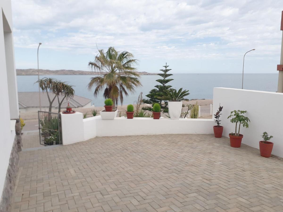 Shark Island Guesthouse - Housity