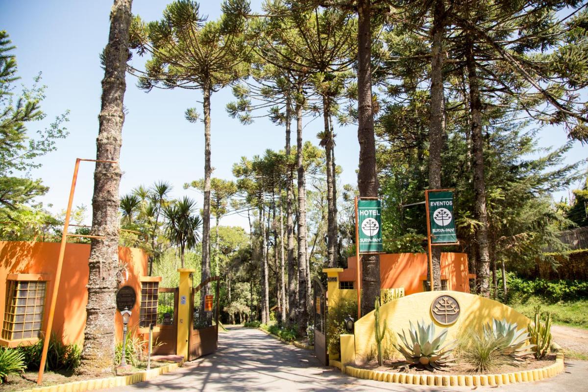 Surya-Pan Hotel Refúgio - Housity