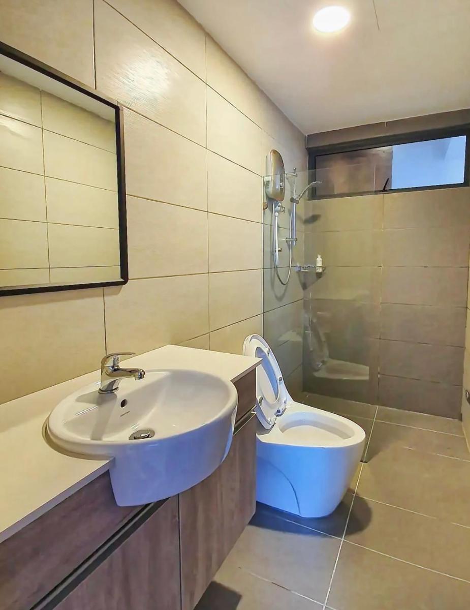 Suitetrails - Hann's Residence Homestay City View 2R2B