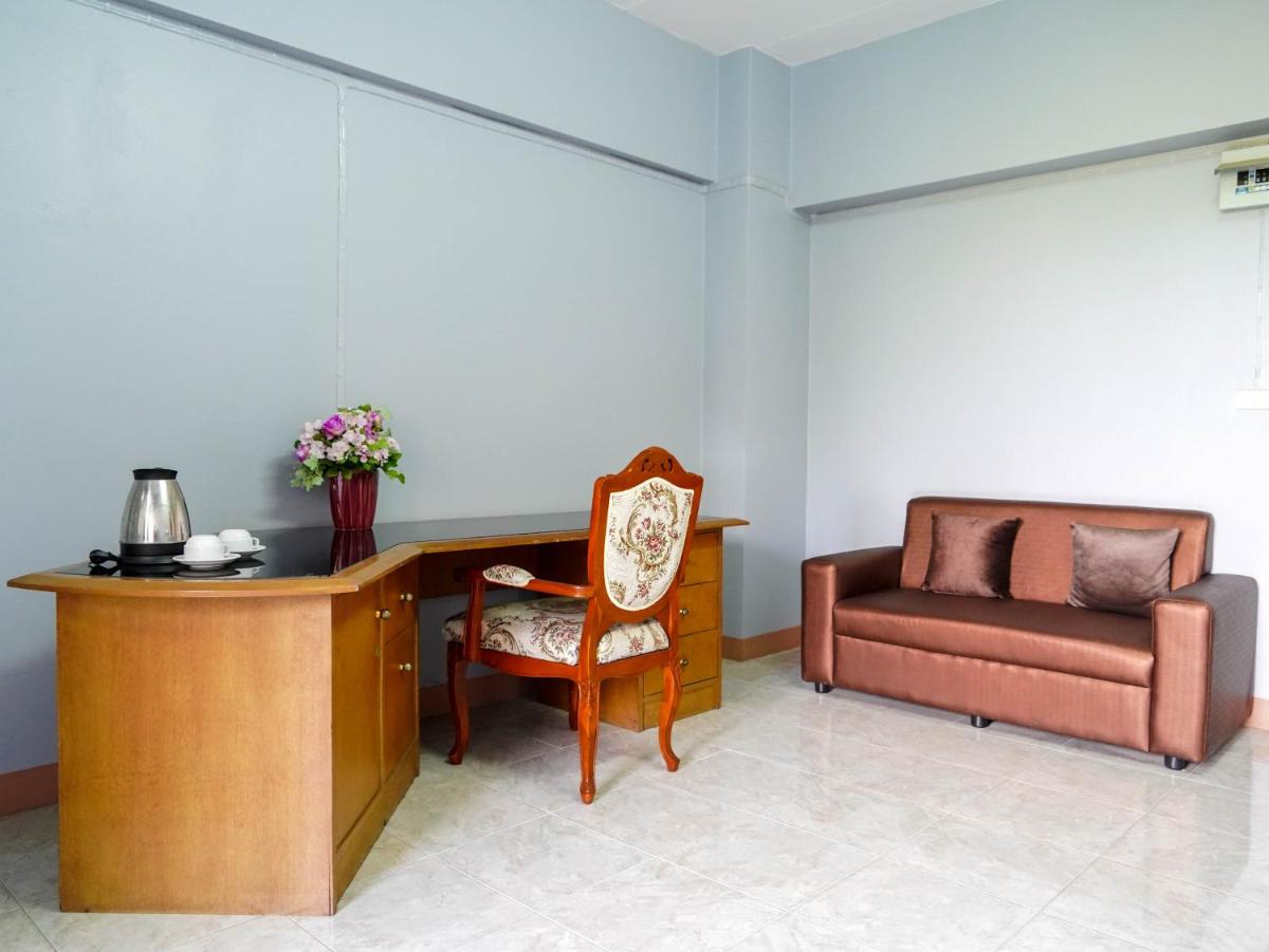 RoomQuest SPS Hotel and Residence - Housity