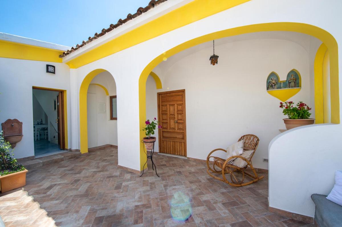 CASA OLGA, UN AFFACCIO SUL MARE !! - Housity