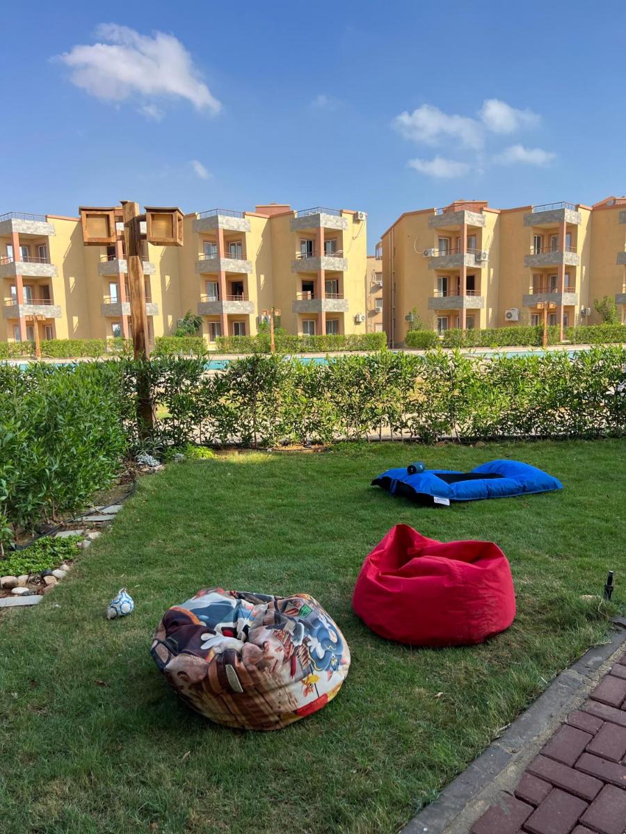 Chalet in La Jolie Marina El Ain El Sokhna - Egyptian Families Only - Housity