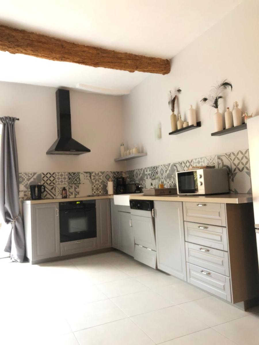 Chez Dame Paulette - Housity