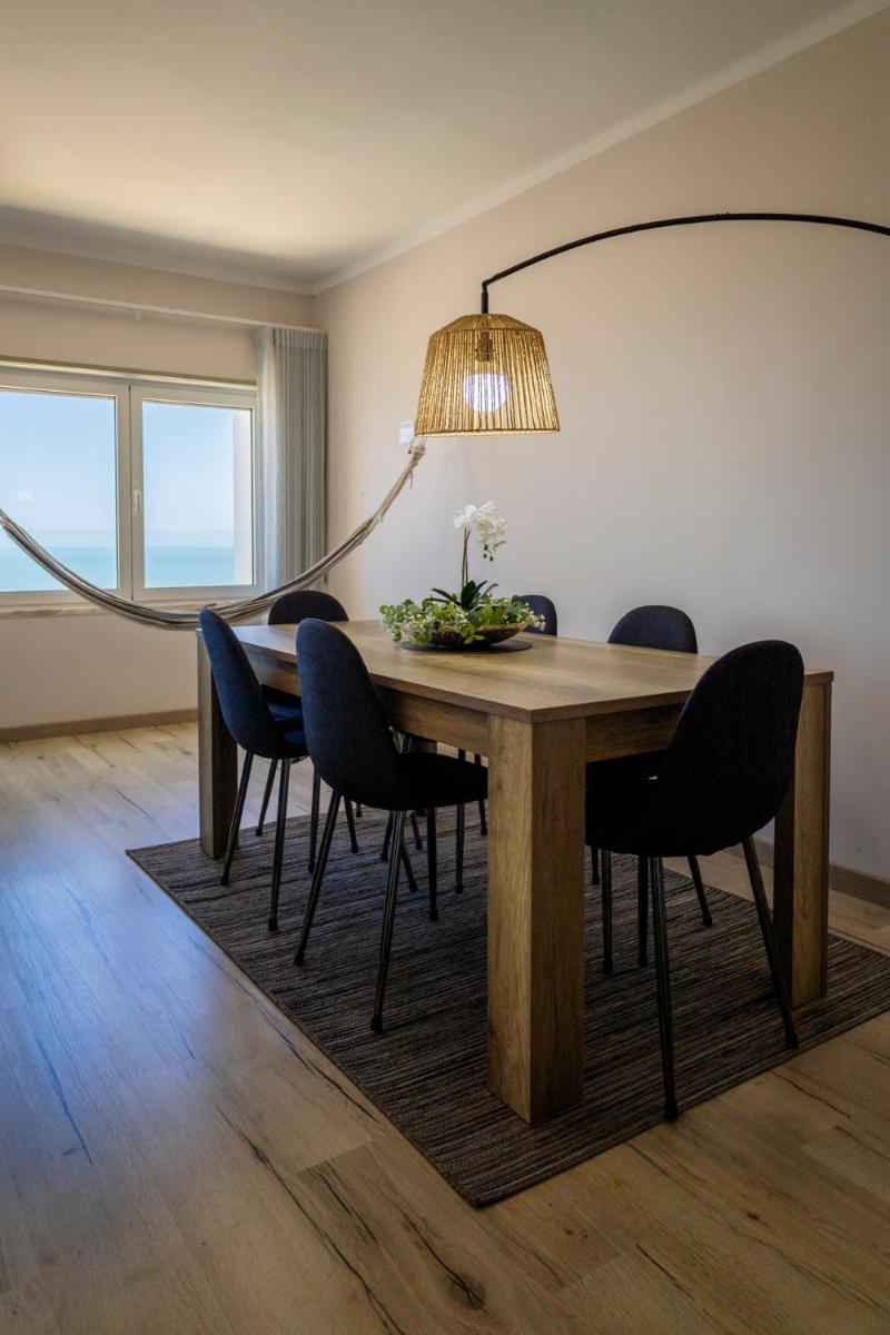 Blue House in Santa Cruz with Sea View - Housity
