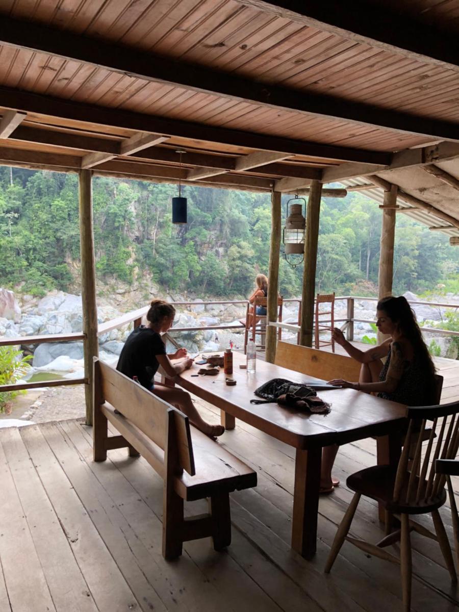 Jungle River Lodge - Housity