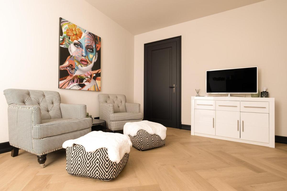 außergewöhnliche Ferienwohnung Stadtvilla Plauen - Housity