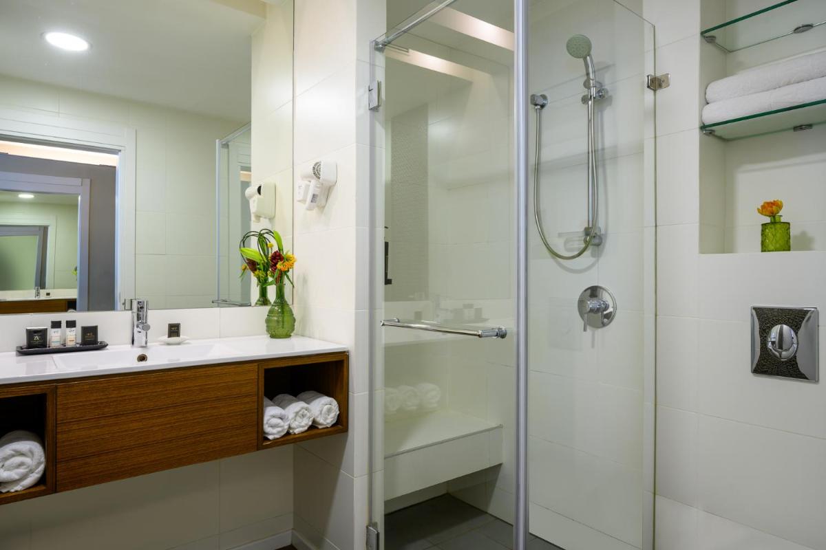 Sadot Hotel Ben Gurion Airport - an Atlas Boutique Hotel - Housity