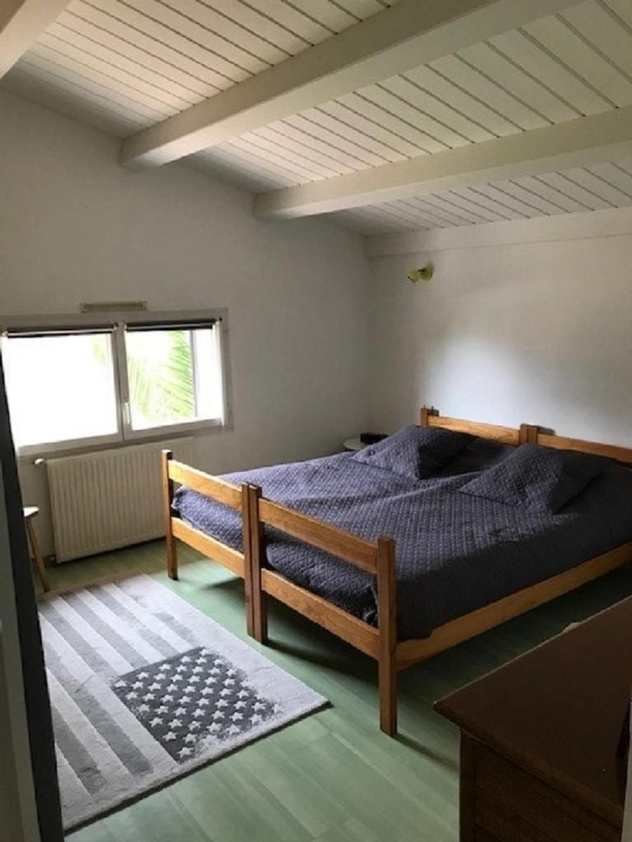 Charmante Maison, Piscine à 5 min de l'océan, 10 min de La Rochelle / île de Ré - Housity
