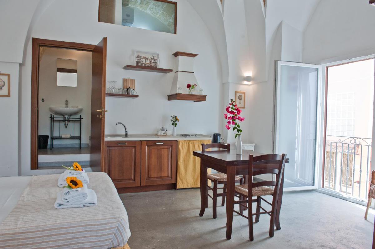 La Corte Della Luce - Housity