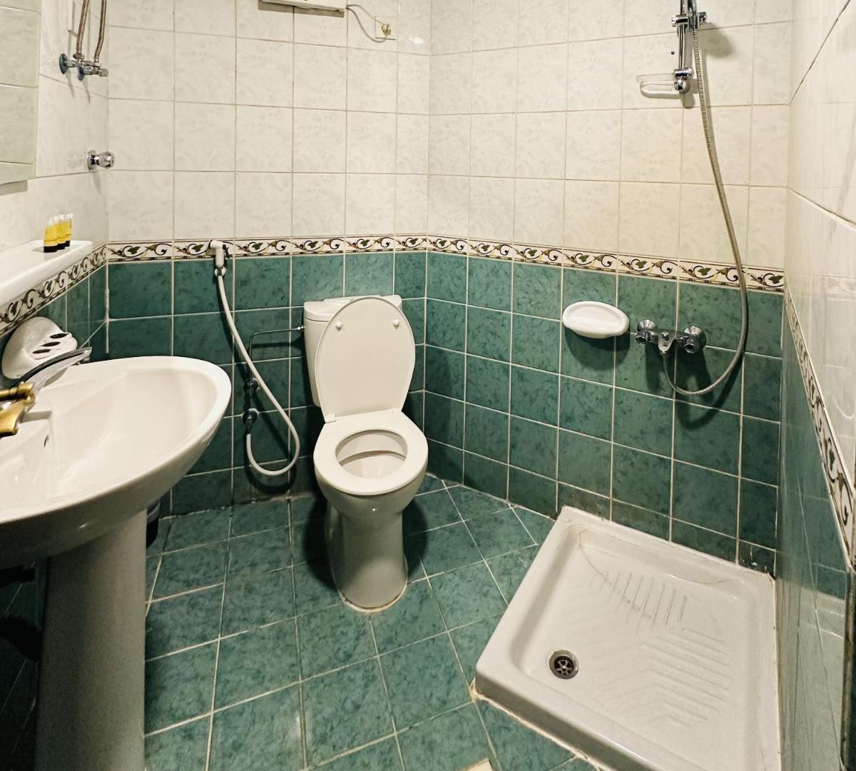 Dairy Al Majd Hotel - Housity
