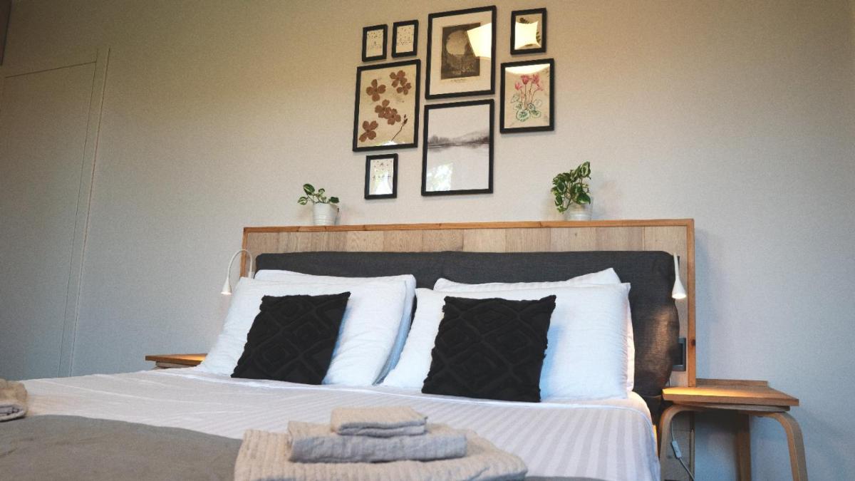 WoodBnb - Housity