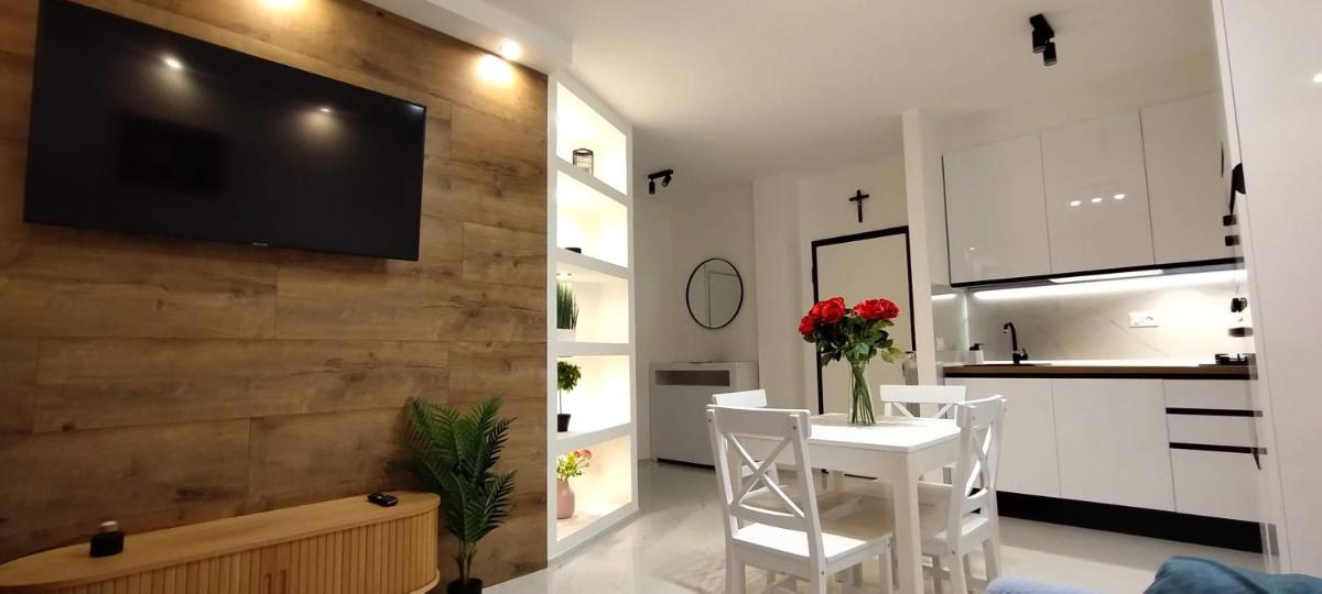 Apartament Sea View Paradise San Tommaso LIDO TRE ARCHI Fermo - Housity