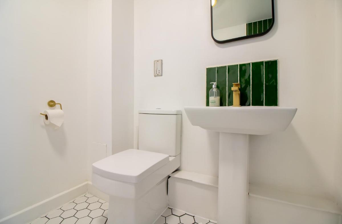 Newcastle City Apartments - FREE Parking Baltic Quay - Housity