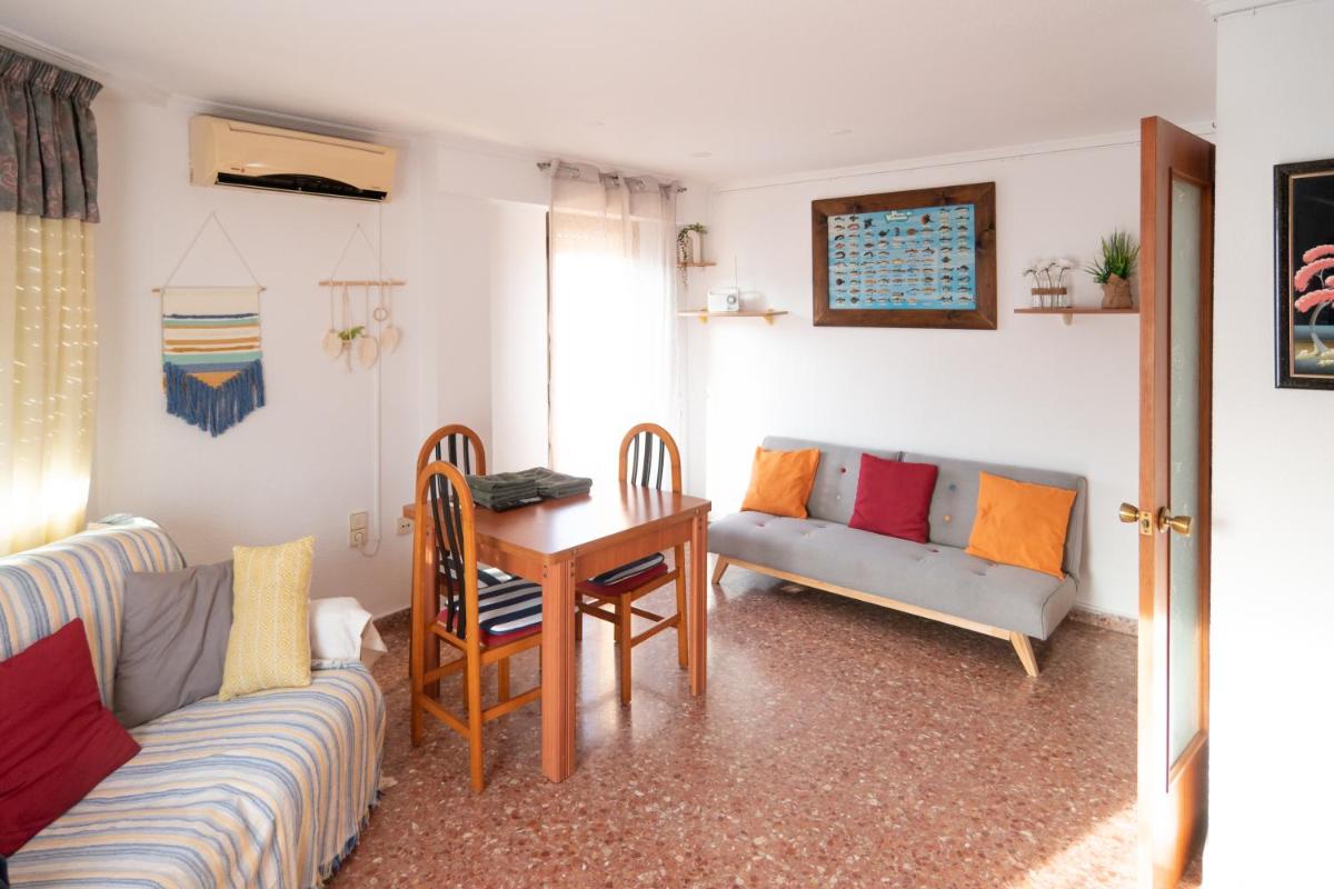 An apartment in Xeraco with 3 bedrooms, located near beach and Gandia - Housity