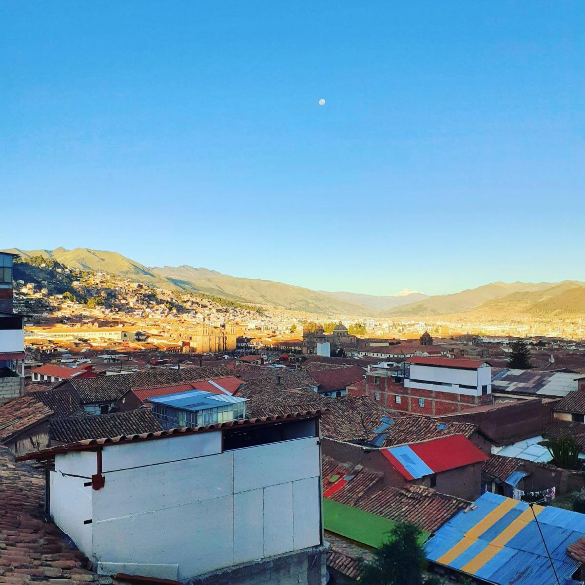 Suitetrails - Hostal kuntur cusco