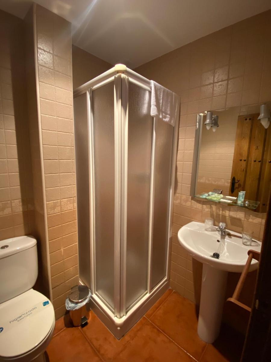 Hostal El Descanso Del Emperador - Housity