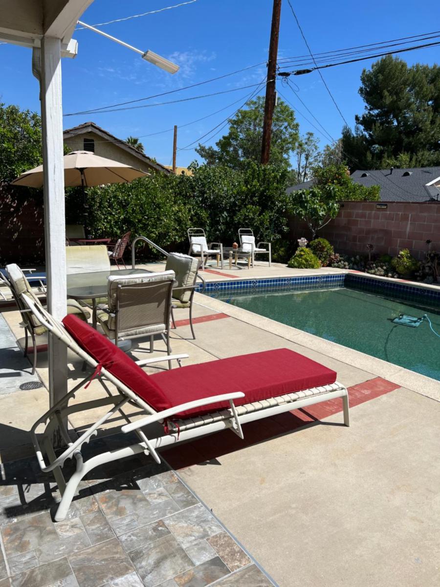 Luxury Oasis Home w/Pool Near CSUN-6 Guests - Housity