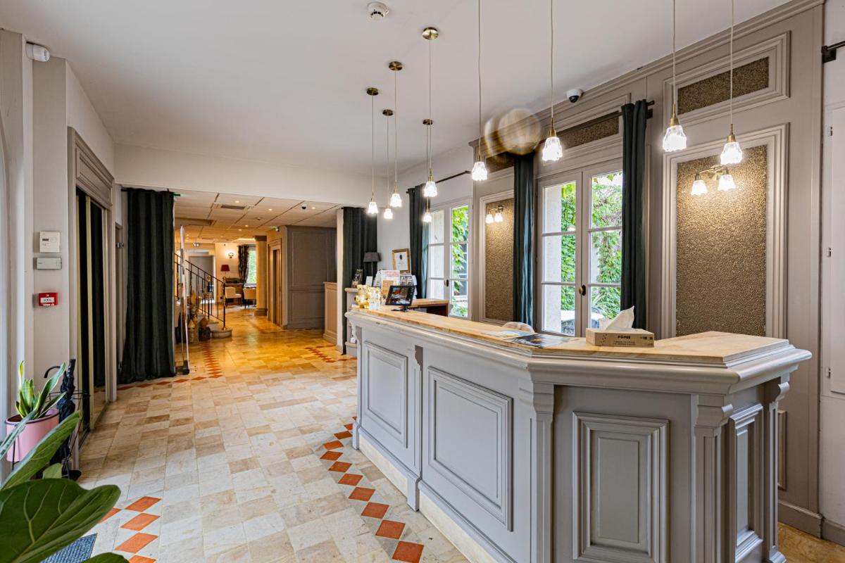 Photo de la galerie de l'établissement Logis Hostellerie des Clos et restaurant Bistrot des grands crus, à Chablis