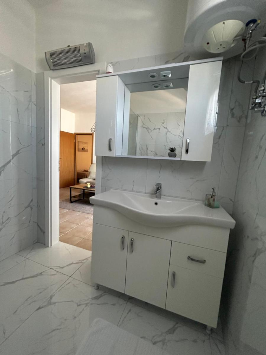 Central Apartments Preko - Housity