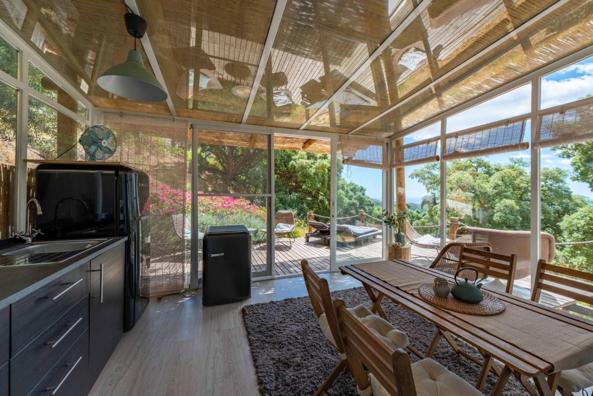 Luxury country house with pool and breathtaking views - Housity