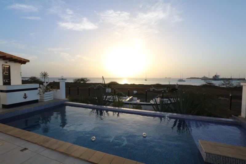 L' Ancora - Room With Exclusive Pool And Terrace - Housity