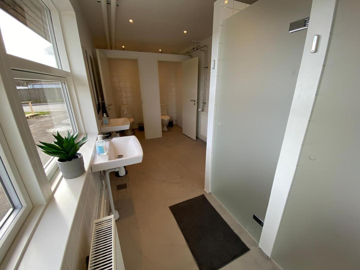 Q Work - Hostel - Housity