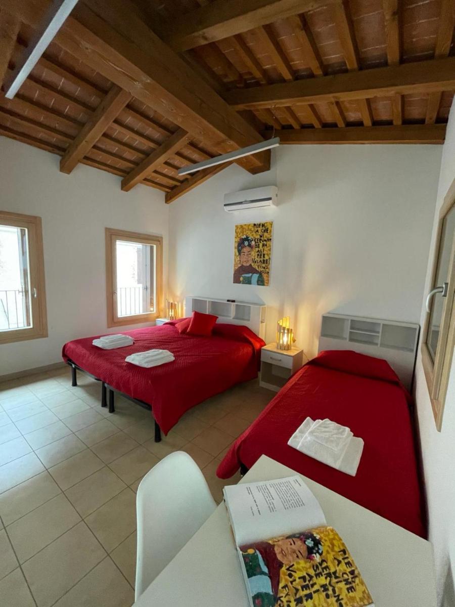 Guesthouse Villa Fabris - Housity