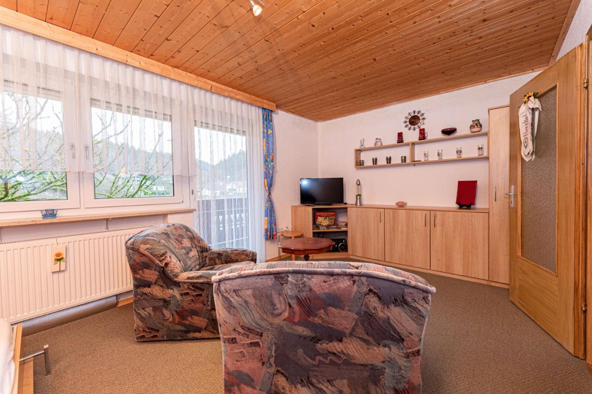 Haus am Wald - Housity