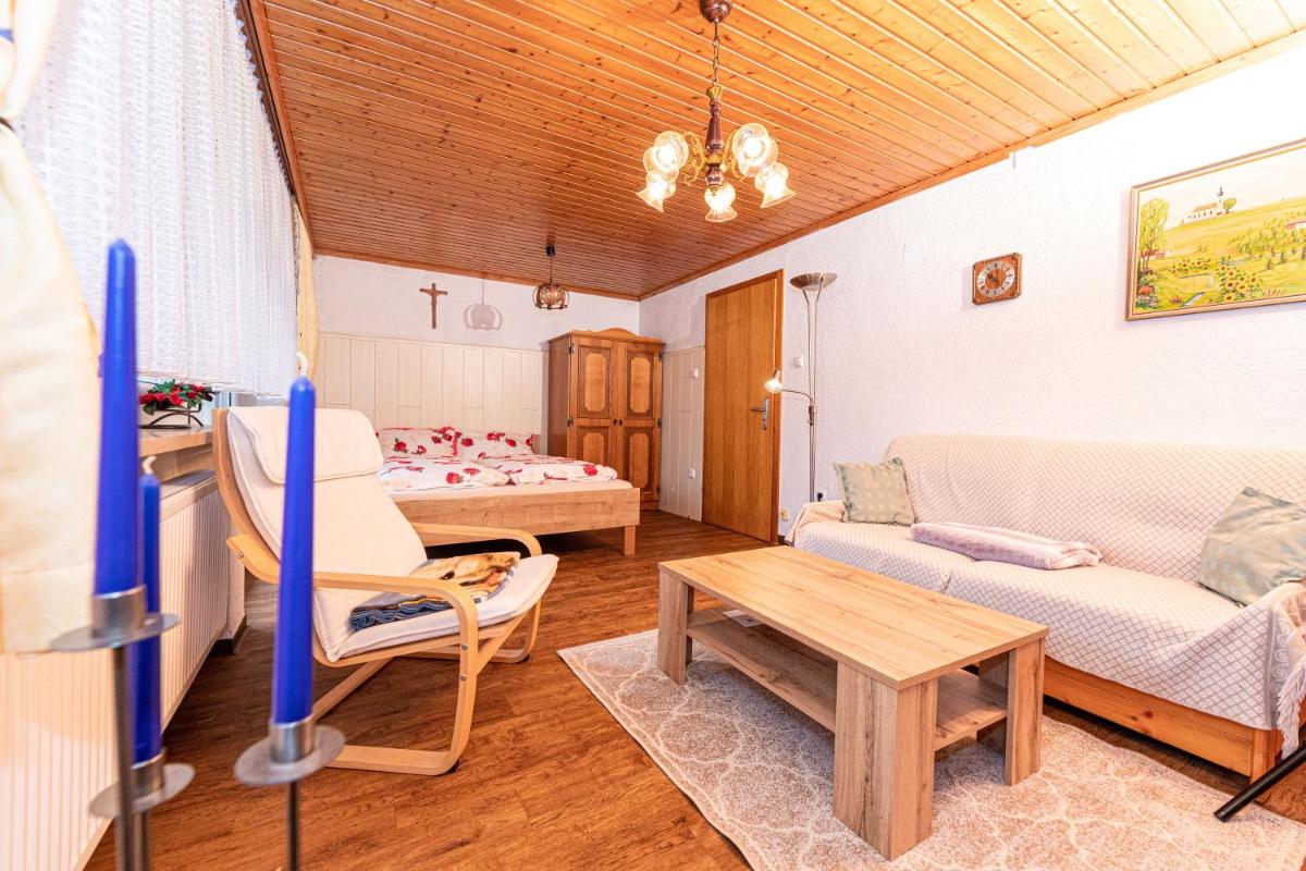 Haus am Wald - Housity