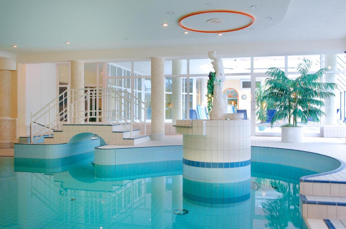 Ringhotel Hohe Wacht - Housity