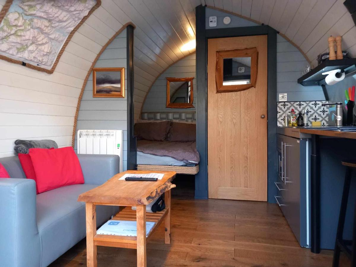 Riverside Pod, West Highland Way Holidays - Housity