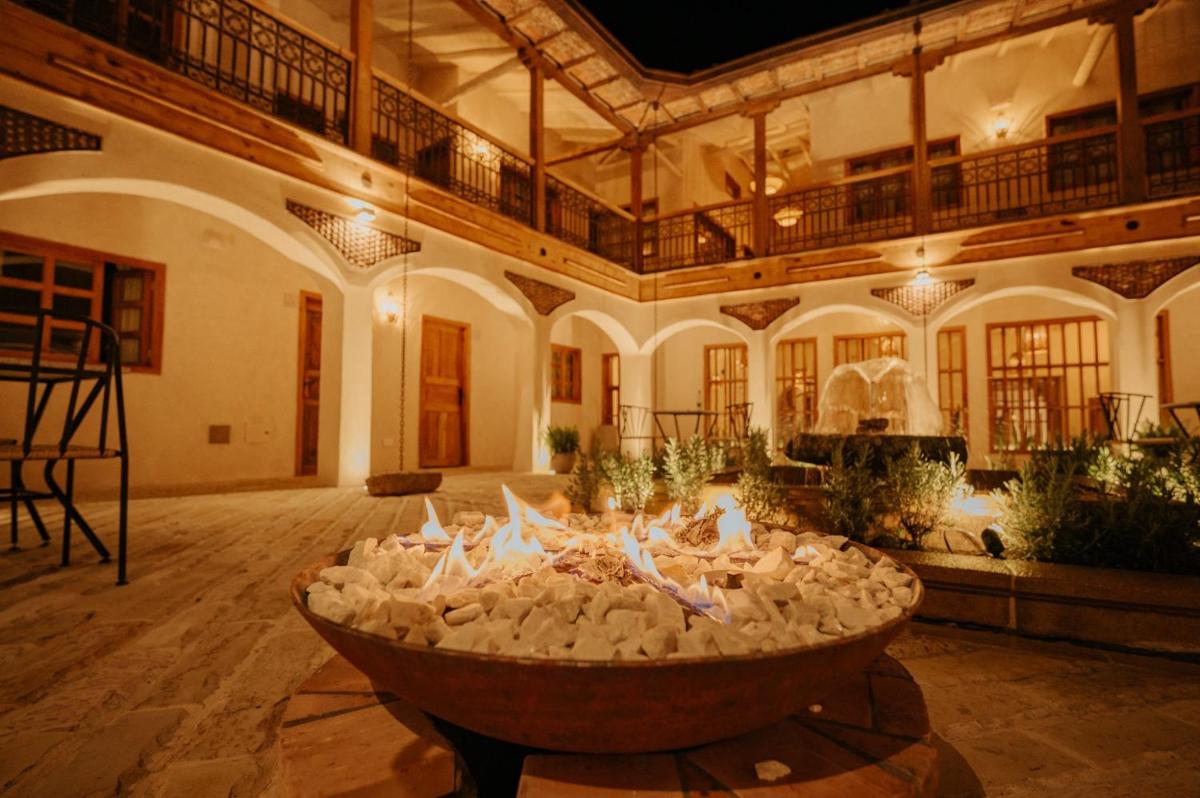 Hotel La Corada - Housity