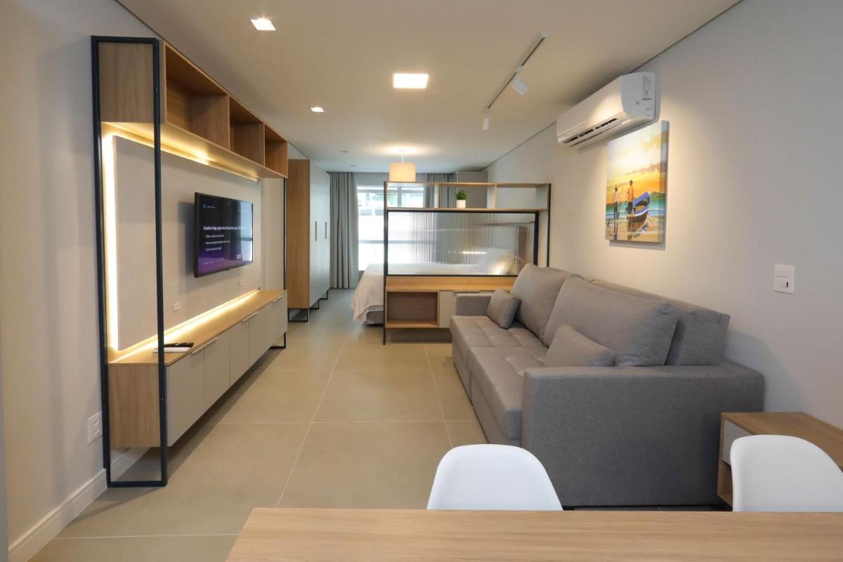 Studio A, novo e super confortável a 200m Beira Mar - Housity