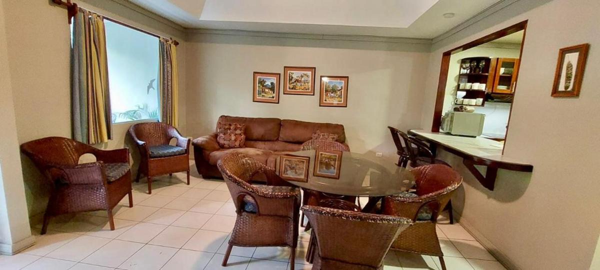 Lovely Condo (8 people): Pools, Tennis Courts, BBQ - Housity