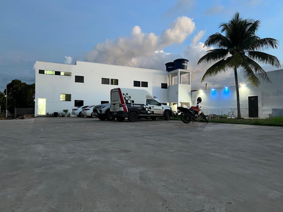 Cubo Hotel - Housity