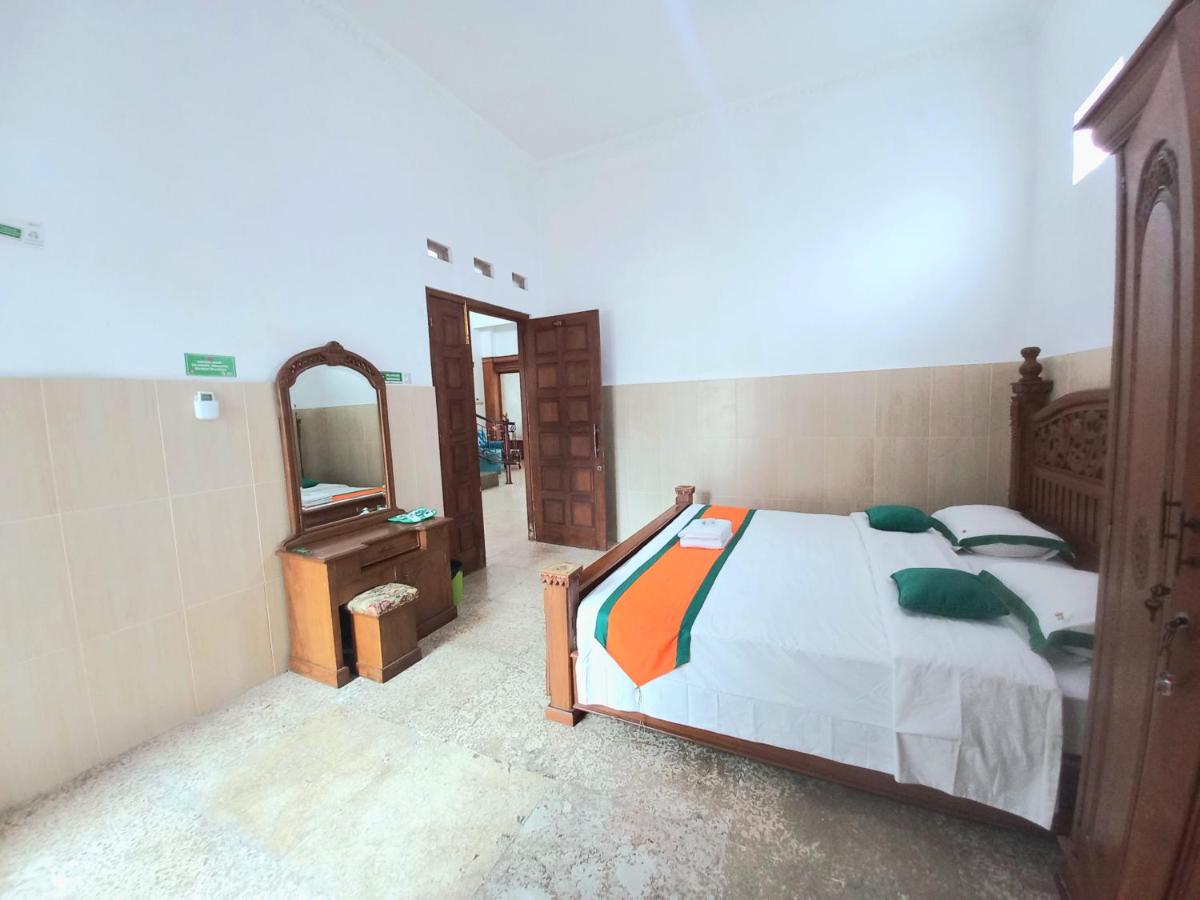 Homestay Jogja Samirono Dekat UNY by Simply Homy - Housity