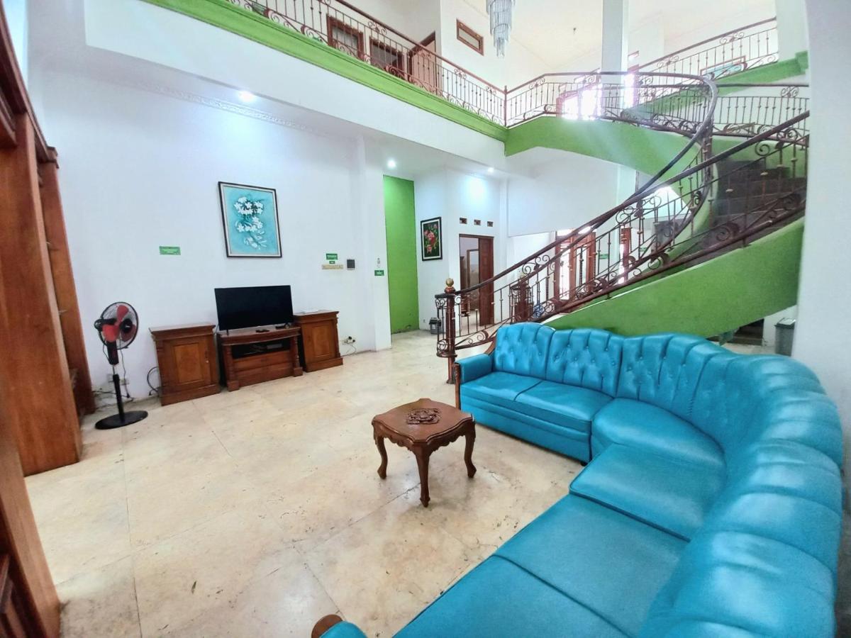 Homestay Jogja Samirono Dekat UNY by Simply Homy - Housity