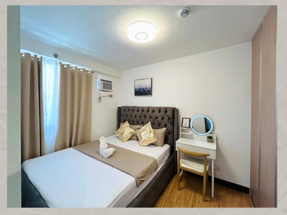 Suitetrails - 1 BR Cozy Condo / Arezzo Place Davao near Airport