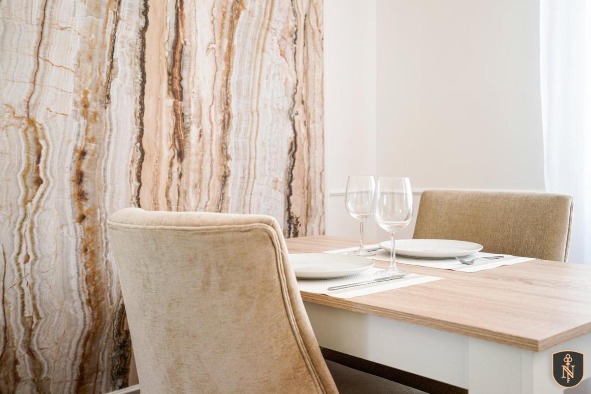 La Casa Bella — Chic & Modern downtown - Housity