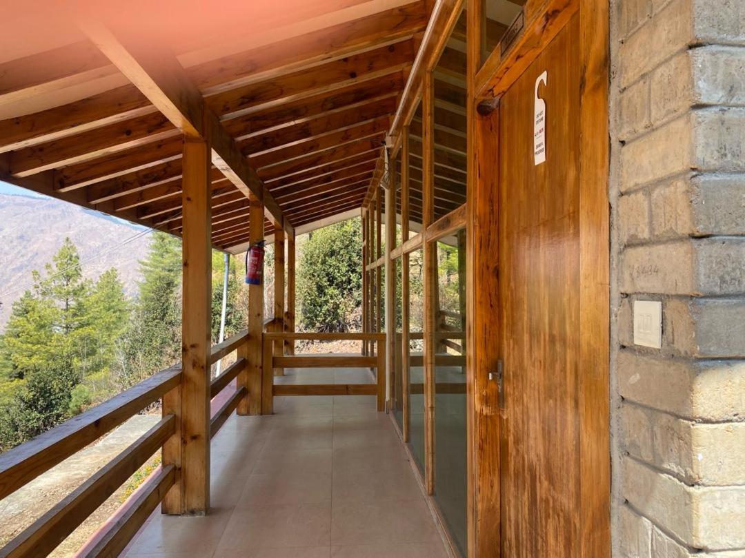 Zhingkham Guest Houses - Hizvo
