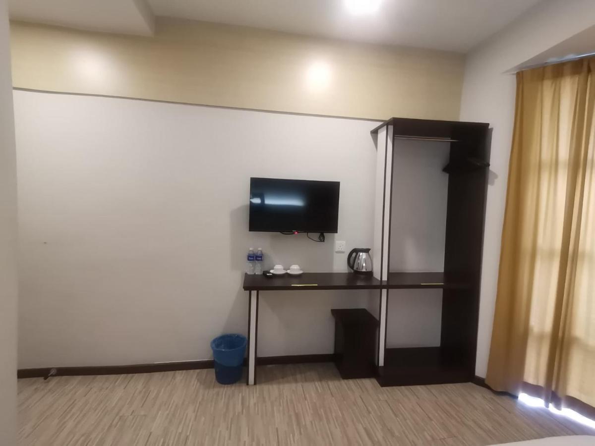 Grand Kapar Hotel Kuala Selangor - Housity