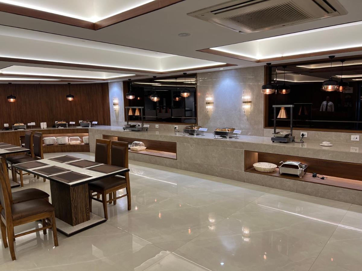 Hotel The Evergrand Palace - Housity